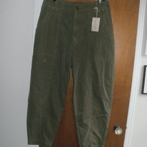 Universal Thread Pants - NWT Universal Thread High Rise Tapered Olive Green Cotton Pants with Pockets  14
